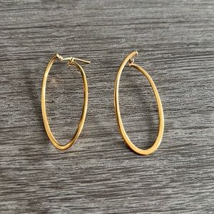 1 1/2 in twist gold hoop earrings 14k gold